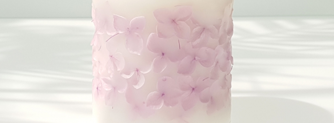 Lumanare parfumata botanica din ceara de soia Violete